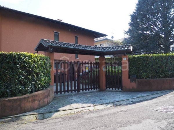 casa indipendente in vendita a Como in zona Sagnino