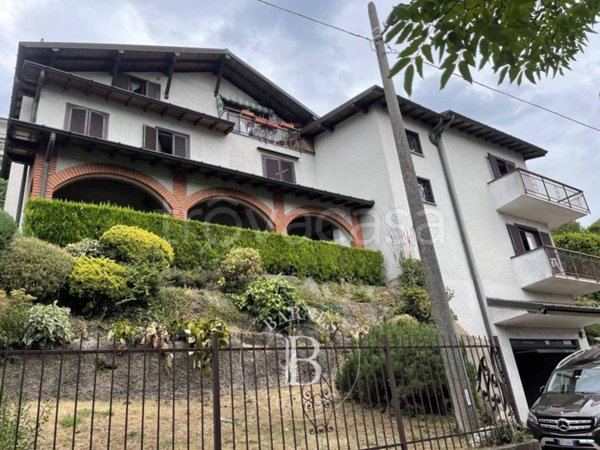 casa indipendente in vendita a Como in zona Ponte Chiasso