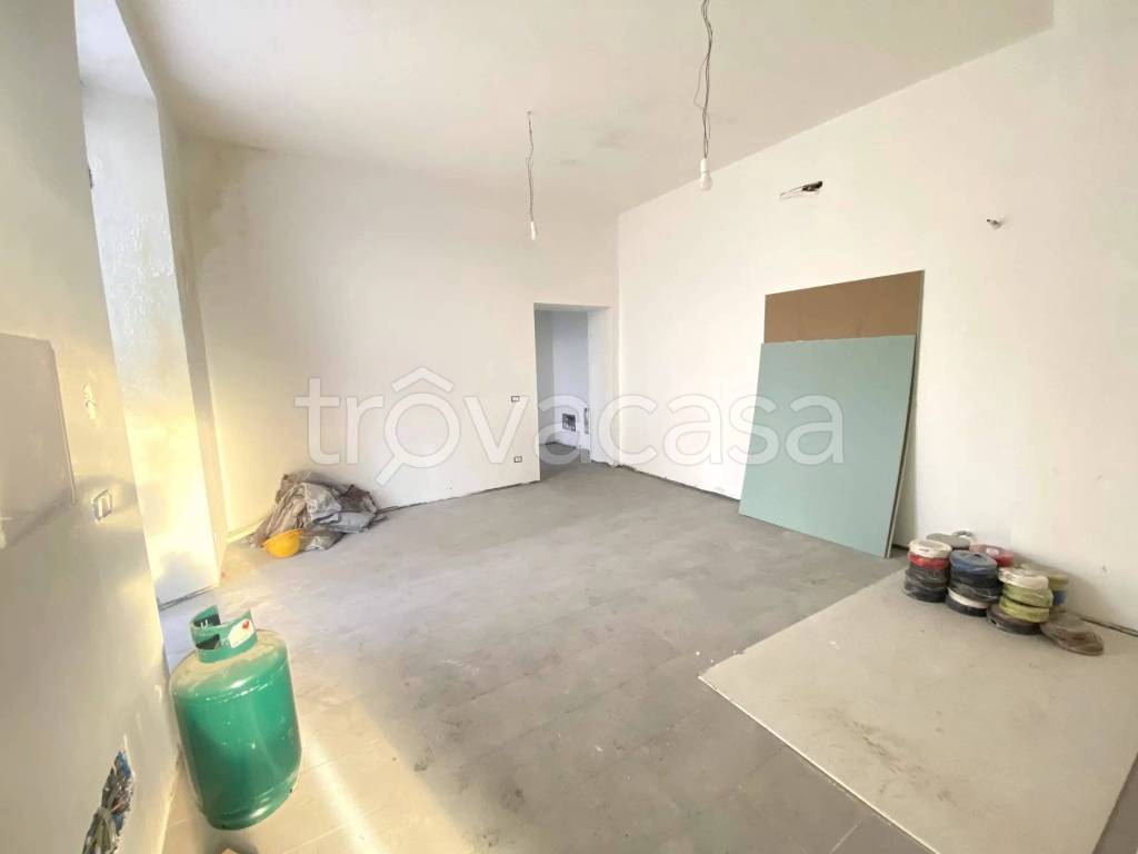 appartamento in vendita a Como in zona Ponte Chiasso