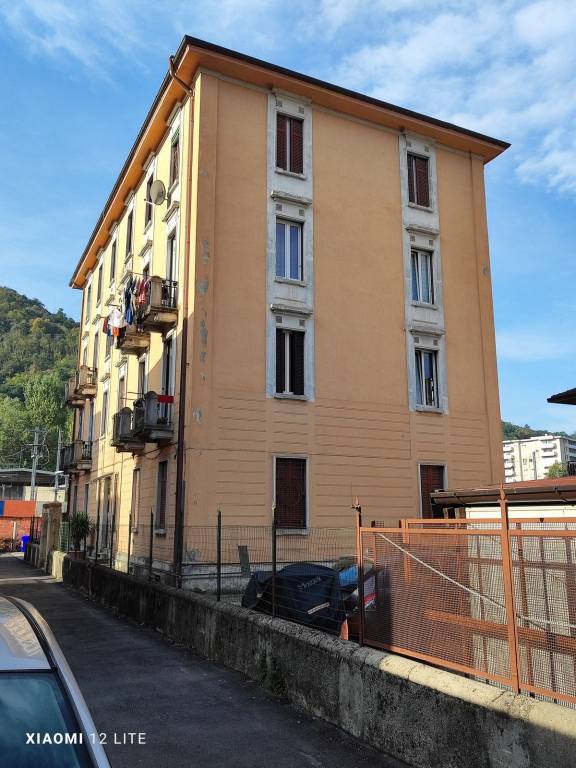 appartamento in vendita a Como in zona Ponte Chiasso