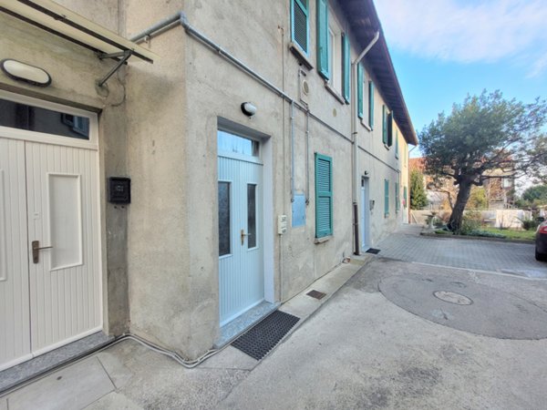 appartamento in vendita a Como in zona Breccia