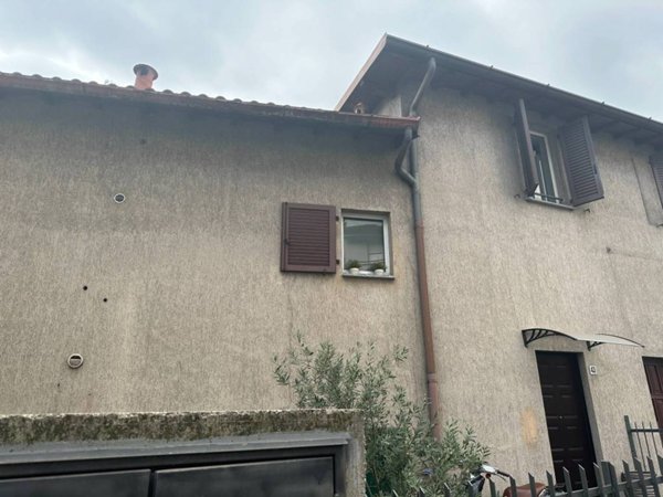 casa indipendente in vendita a Como in zona Camerlata