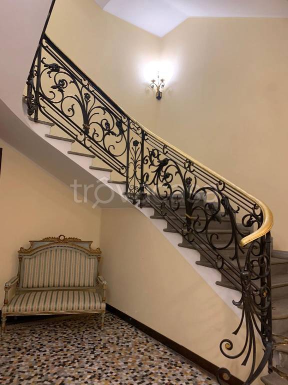 appartamento in vendita a Como in zona Valduce