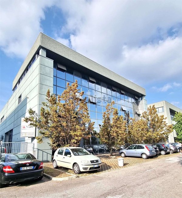 ufficio in vendita a Como