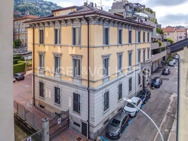 appartamento in vendita a Como in zona Valduce