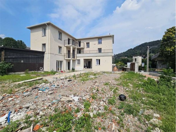appartamento in vendita a Como in zona Camerlata