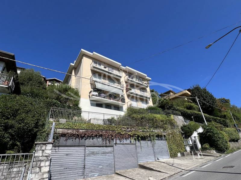 appartamento in vendita a Como in zona Garzola