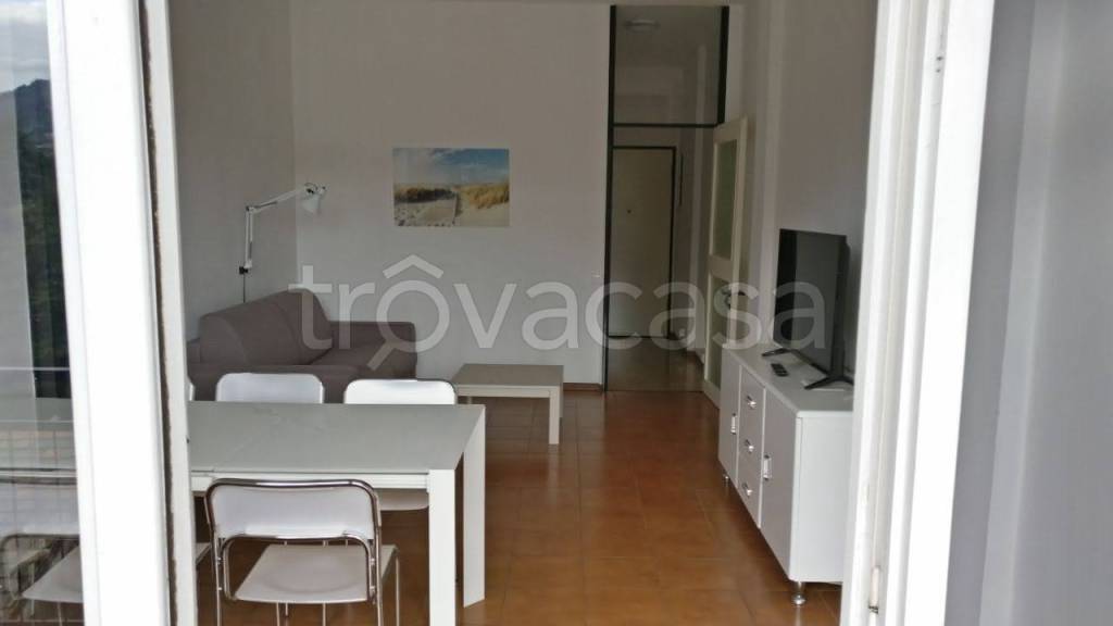 appartamento in vendita a Como in zona Borghi