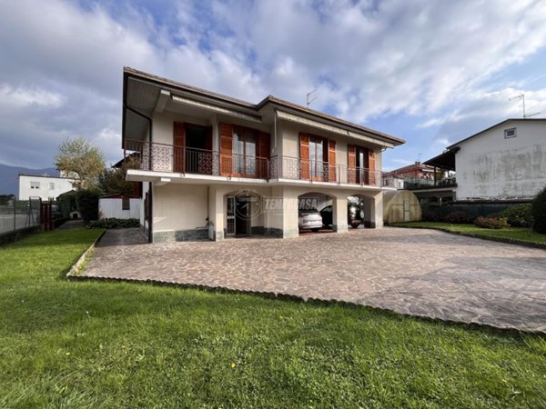 casa indipendente in vendita a Como in zona Sagnino