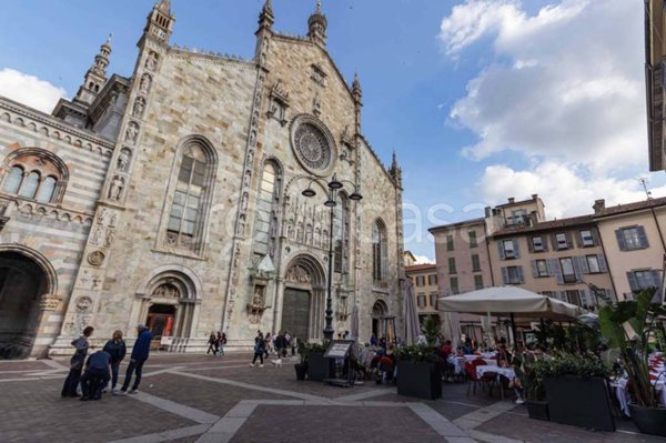 appartamento in vendita a Como in zona Como Centro