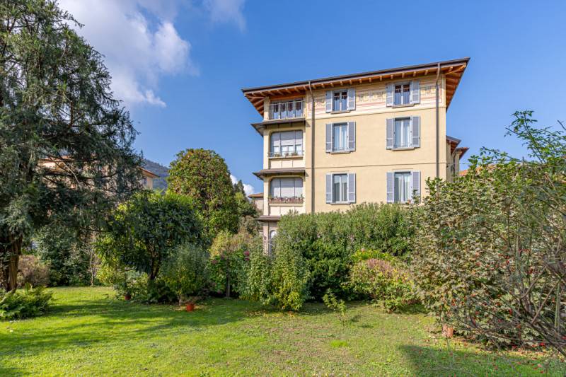 appartamento in vendita a Como in zona Monte Olimpino