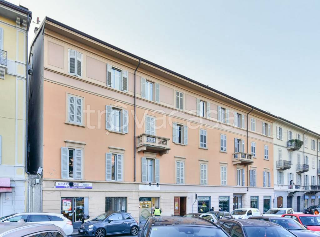 appartamento in vendita a Como in zona Borghi