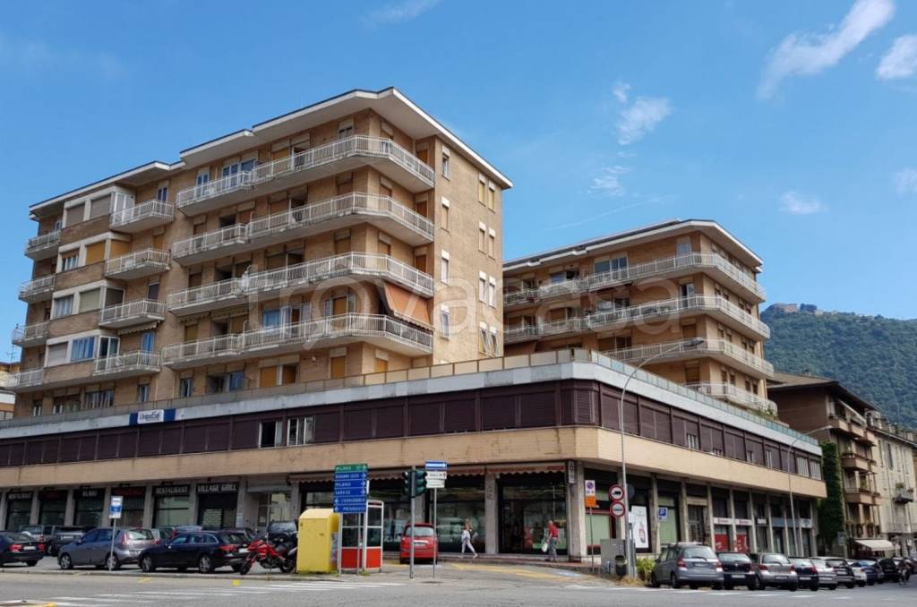 appartamento in vendita a Como in zona Viale Varese