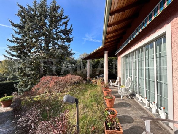 casa indipendente in vendita a Como in zona Prestino