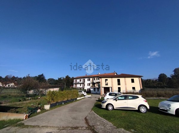 appartamento in vendita a Como in zona Albate