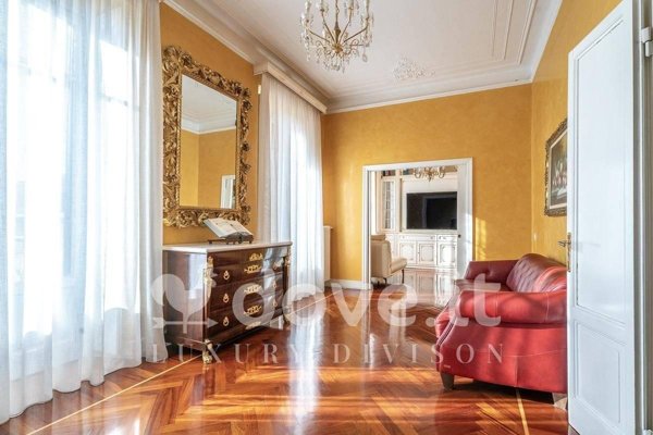 appartamento in vendita a Como in zona Rebbio