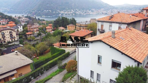 casa indipendente in vendita a Como in zona Villa Olmo