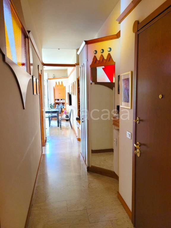 appartamento in vendita a Como in zona Borghi