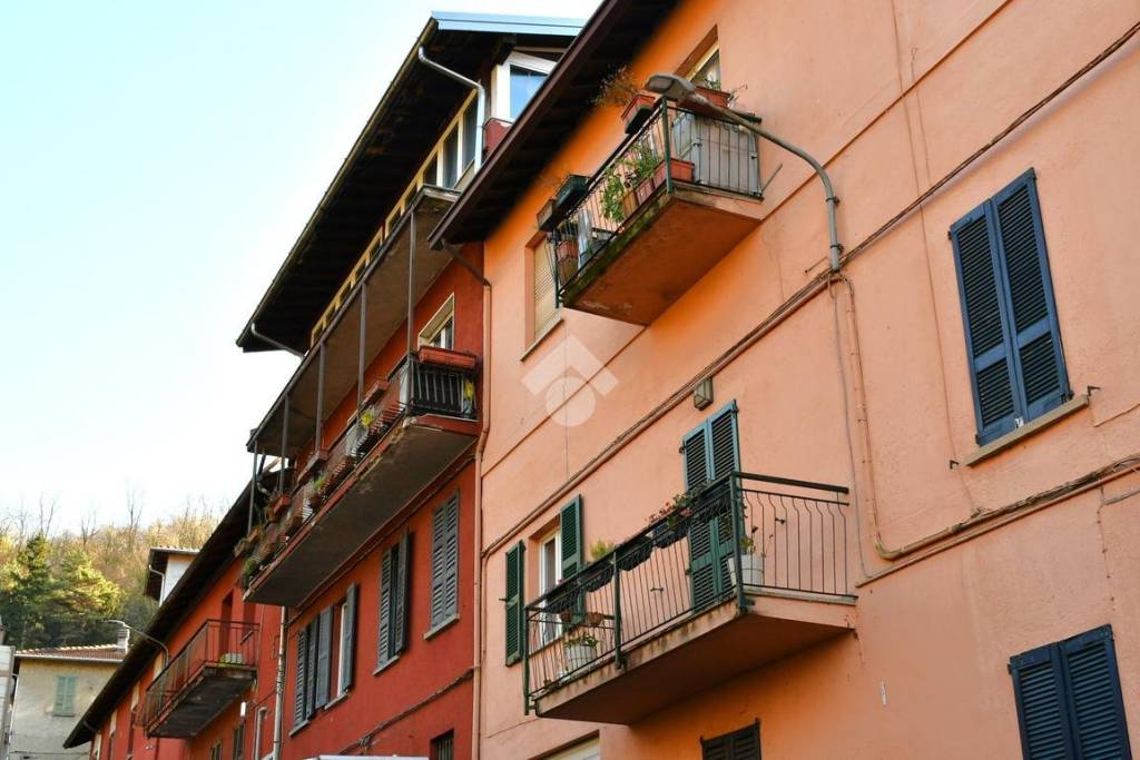 appartamento in vendita a Como in zona Como Centro