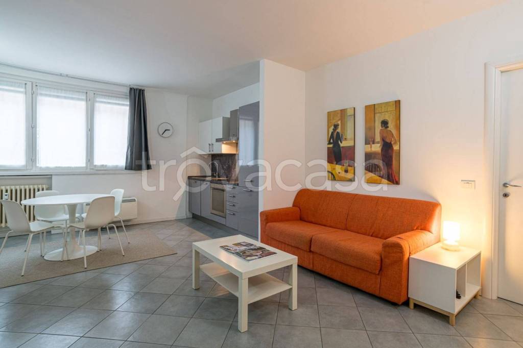 appartamento in vendita a Como in zona Borghi