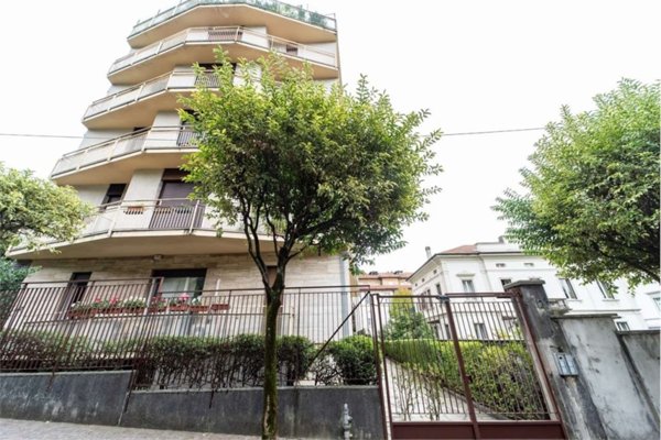 appartamento in vendita a Como in zona Borghi