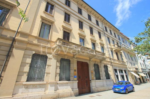 appartamento in vendita a Como in zona Como Centro
