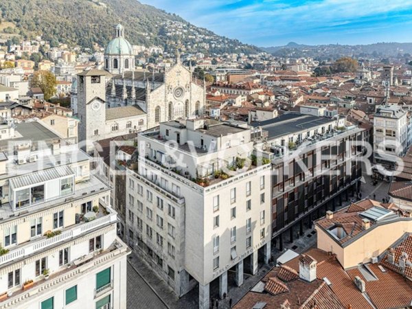 appartamento in vendita a Como in zona Como Centro