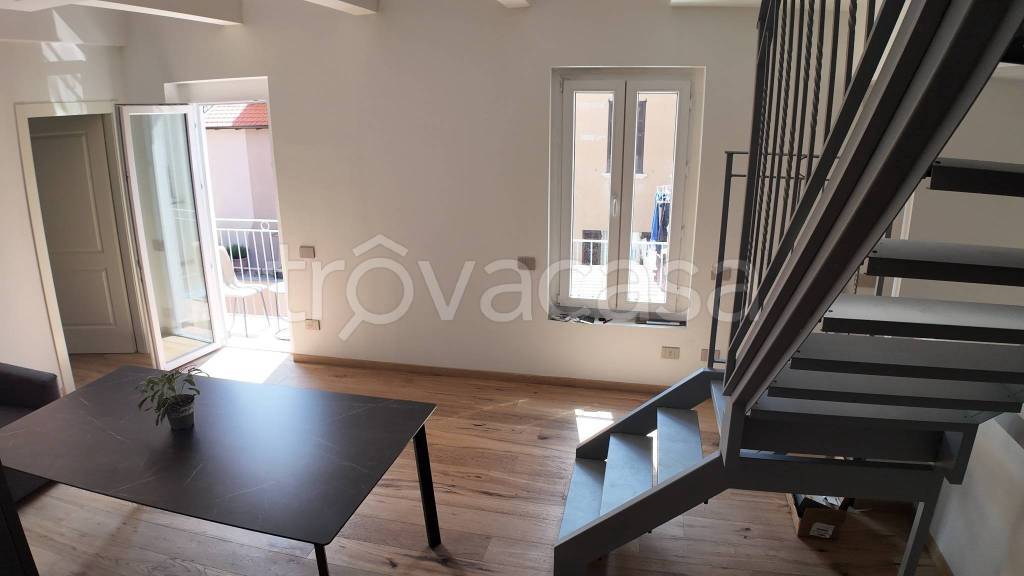 appartamento in vendita a Como in zona Como Centro