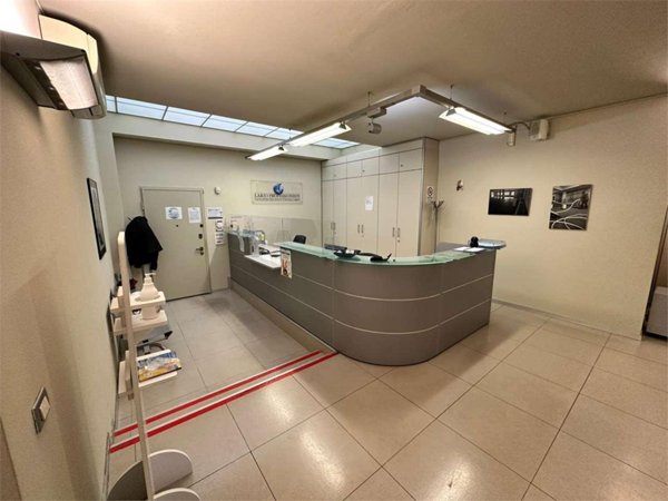 negozio in vendita a Como