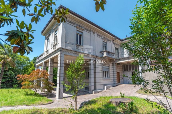 casa indipendente in vendita a Como in zona Borghi