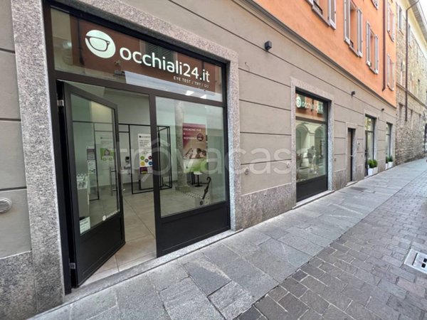 negozio in vendita a Como