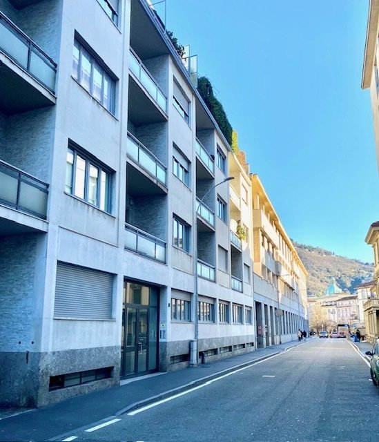 appartamento in vendita a Como in zona Como Centro
