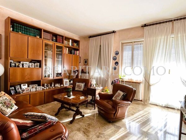 appartamento in vendita a Como in zona Lora