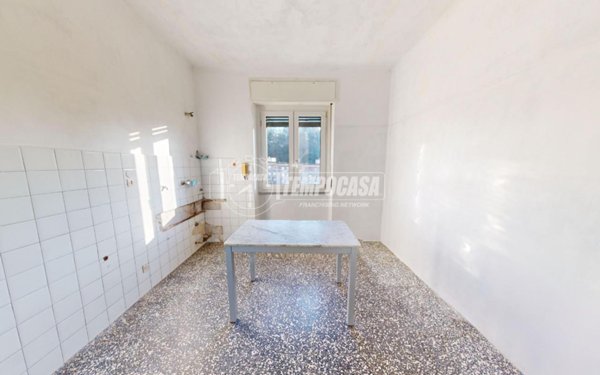 appartamento in vendita a Como in zona Borghi