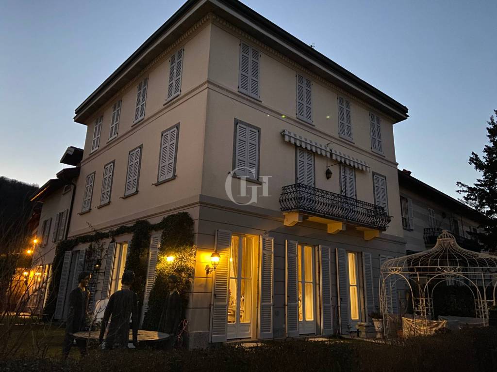 appartamento in vendita a Como in zona Monte Olimpino