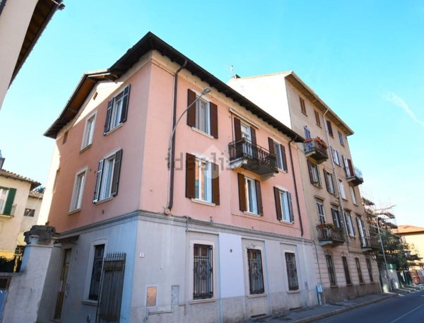 appartamento in vendita a Como in zona Borghi