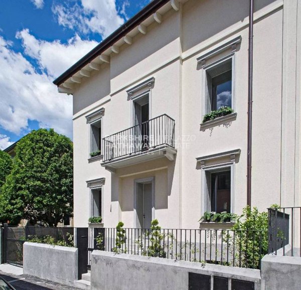 casa indipendente in vendita a Como in zona Como Centro