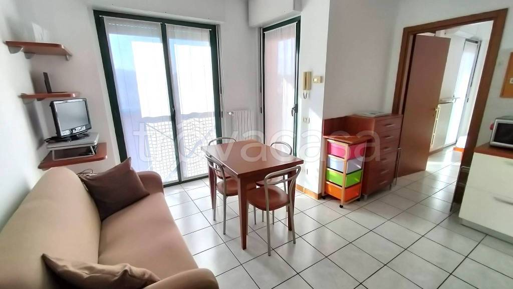 appartamento in vendita a Como in zona Rebbio
