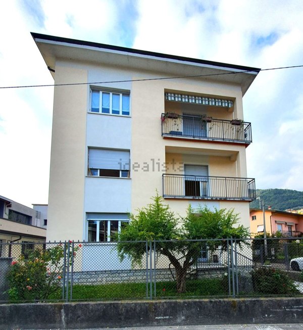appartamento in vendita a Como in zona Como Centro