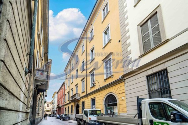 appartamento in vendita a Como in zona Piazza Volta