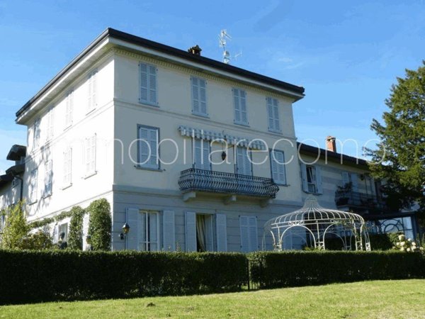 appartamento in vendita a Como in zona Monte Olimpino