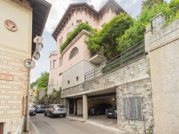 casa indipendente in vendita a Como in zona Prudenziana