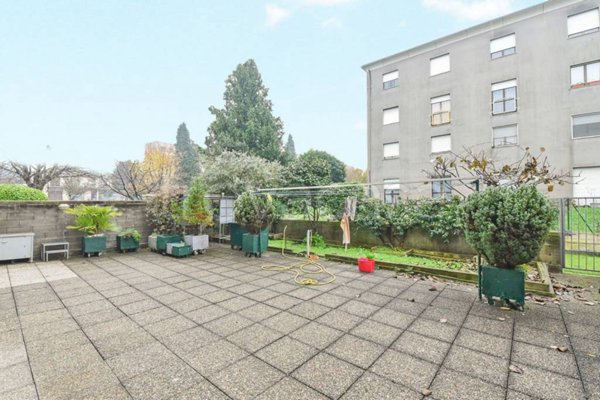 appartamento in vendita a Como in zona Camerlata