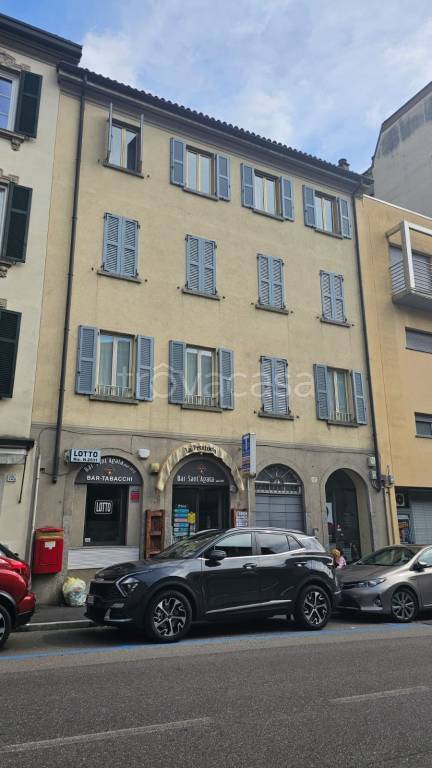 appartamento in vendita a Como in zona Borghi