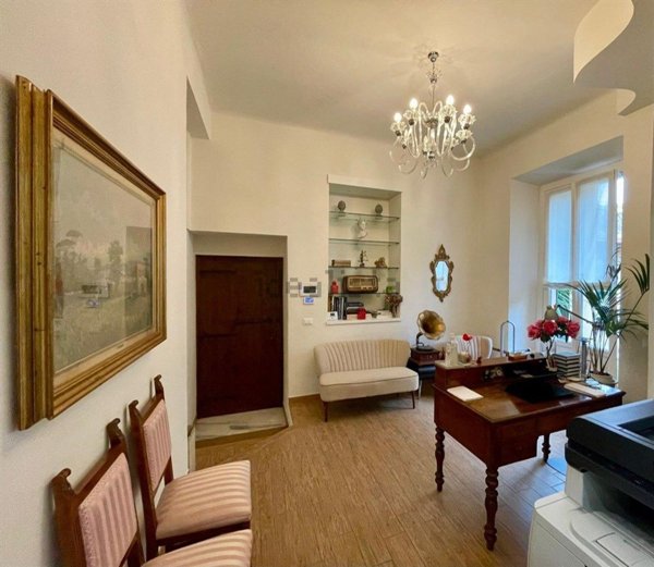 appartamento in vendita a Como in zona Borghi