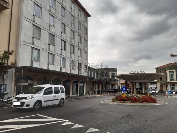 negozio in vendita a Como in zona Ponte Chiasso