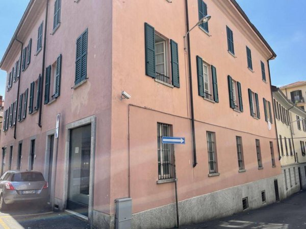 negozio in vendita a Como in zona Como Centro