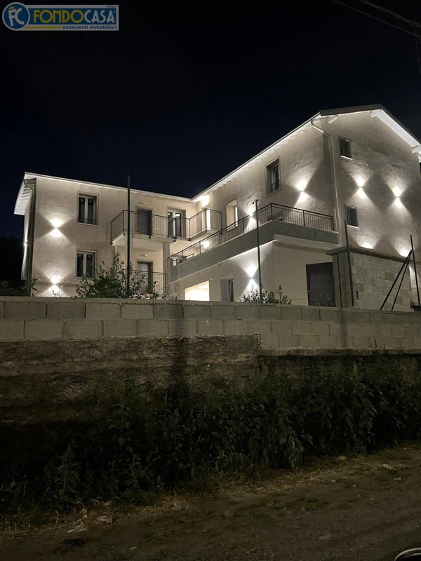 appartamento in vendita a Como in zona Camerlata