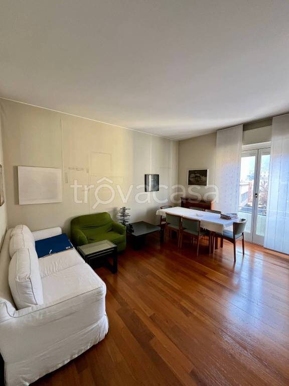 appartamento in vendita a Como in zona Borghi