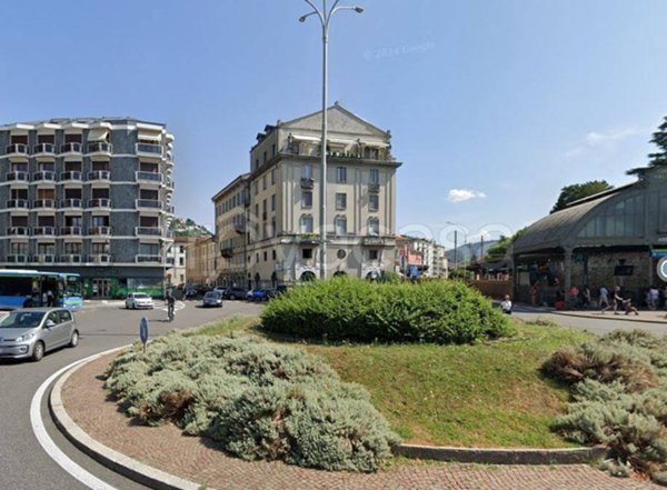 negozio in vendita a Como